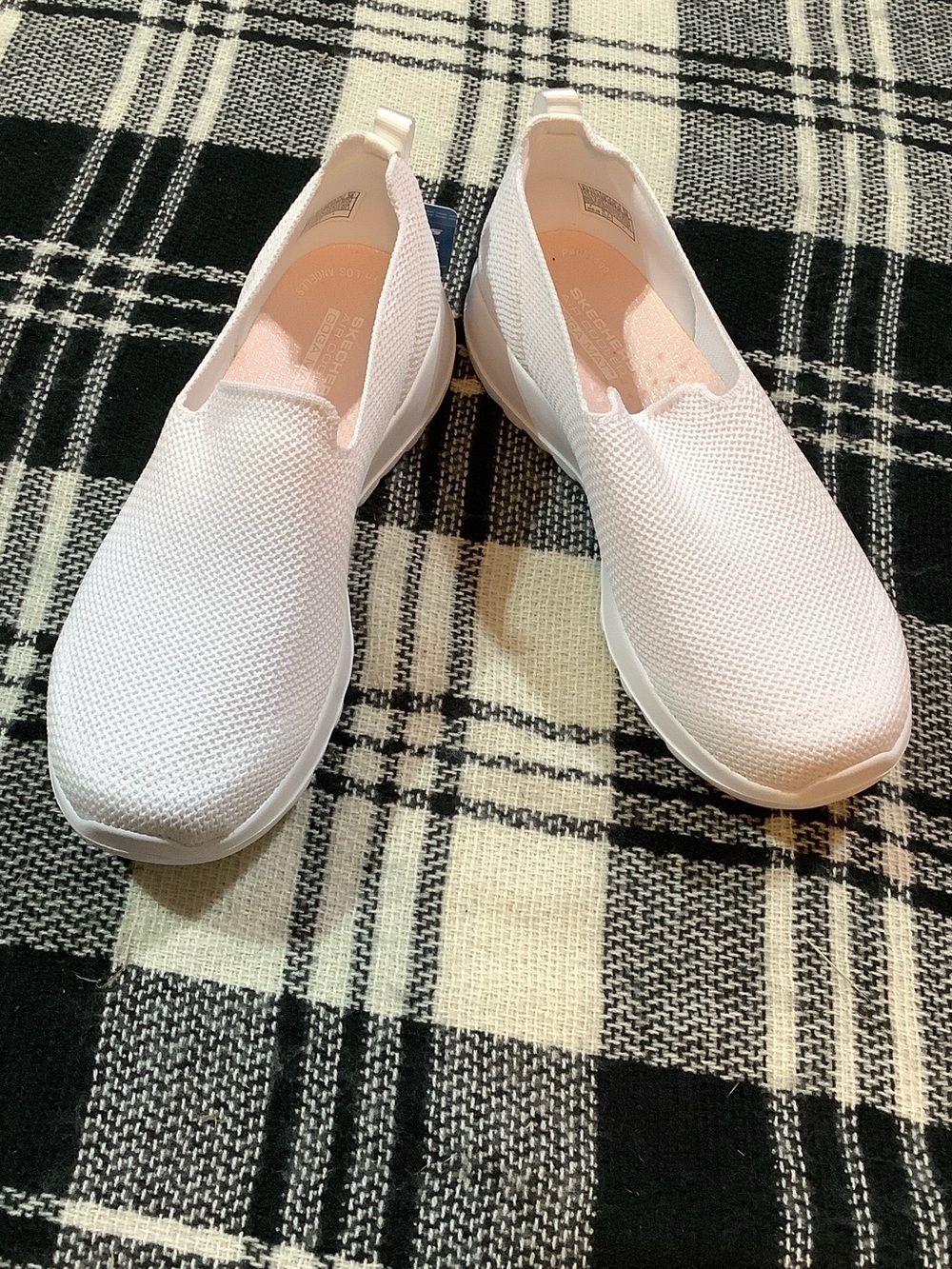 Skechers white stretch fit slip in sneakers